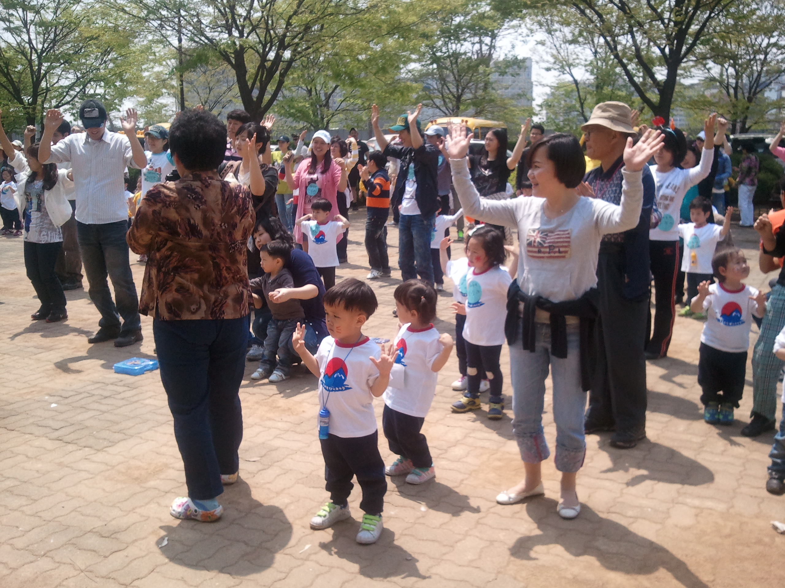 2011-05-05 12.52.08.jpg