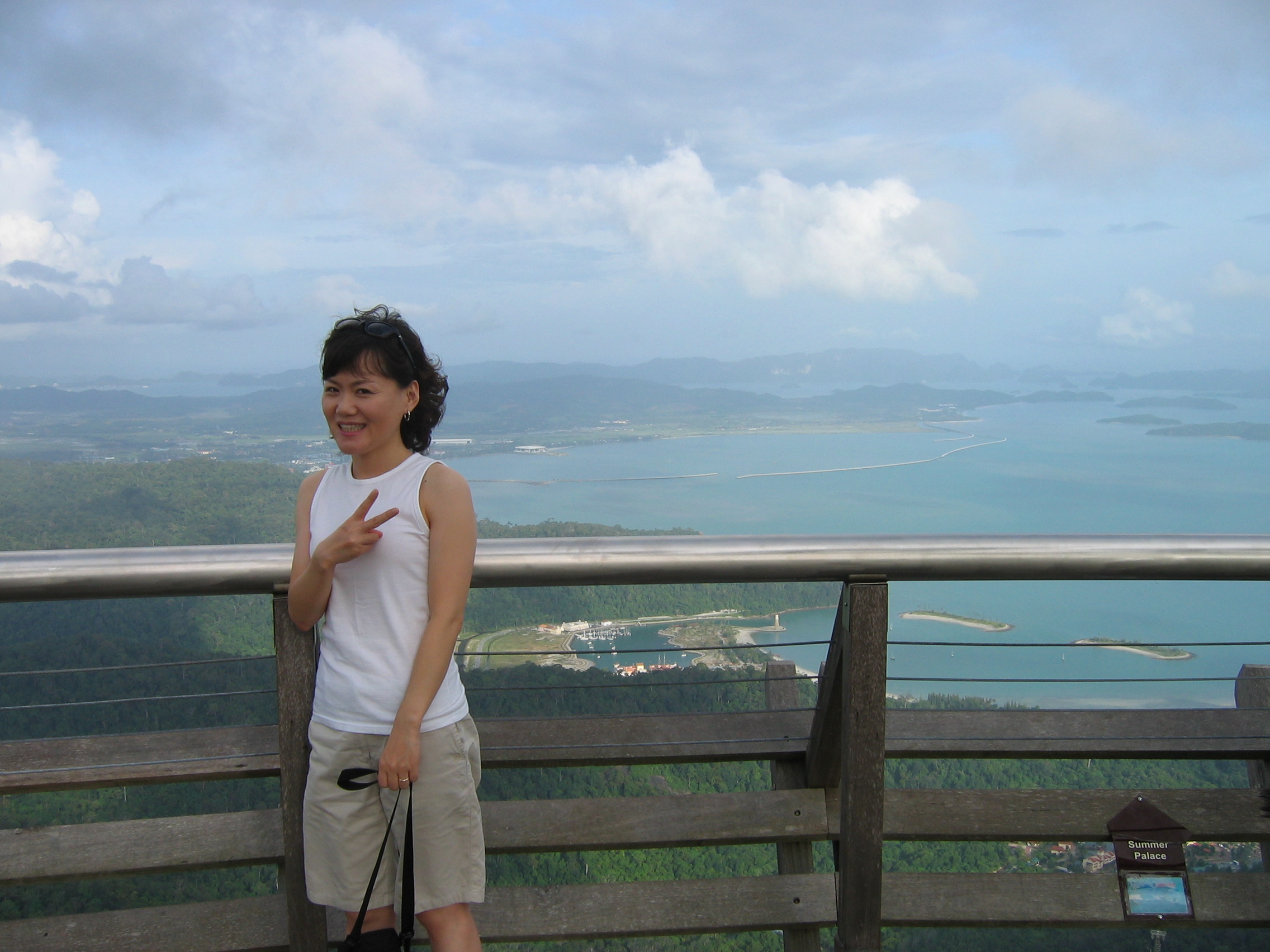 HoneyMoon_2004-07-04 18-59-12.jpg
