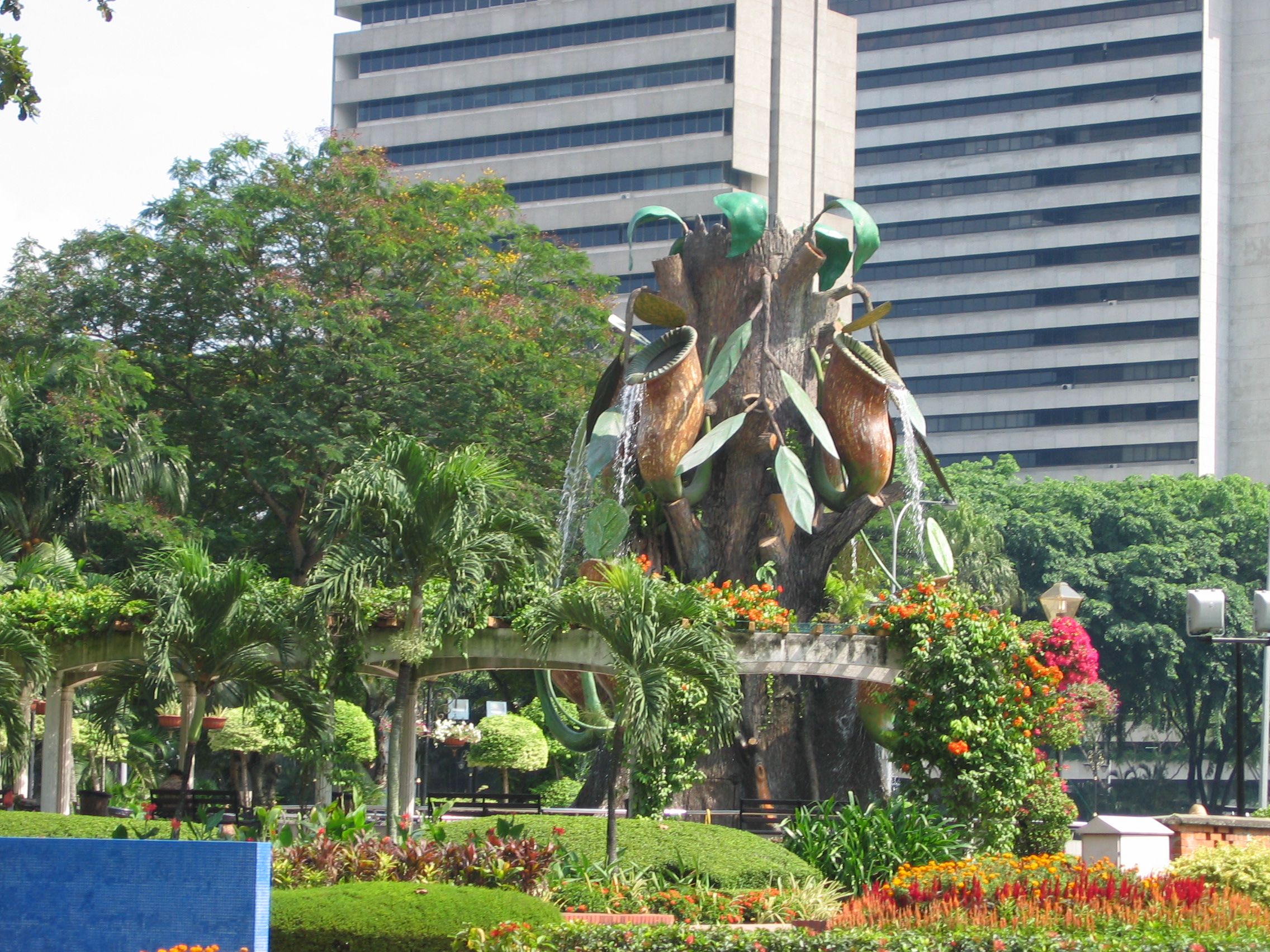 HoneyMoon_2004-07-07 12-13-07.jpg