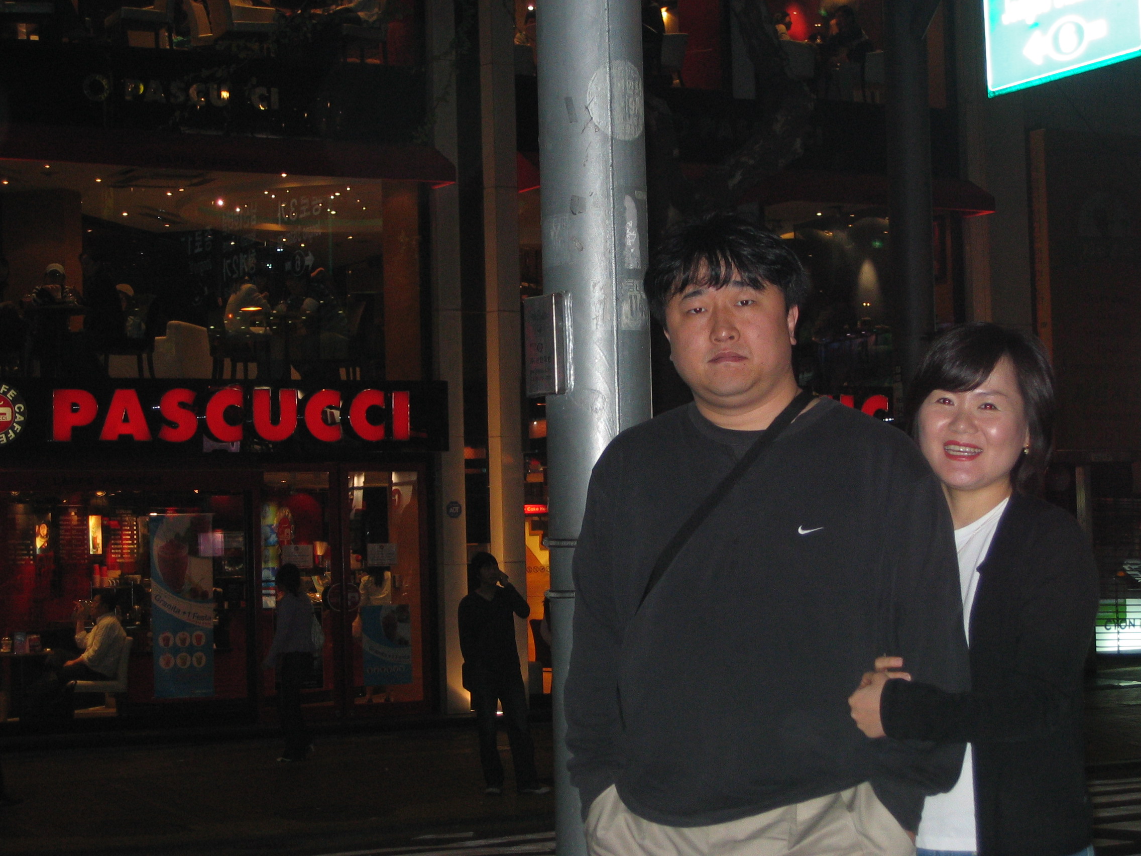 2006-04-30 오후 8-32-38-청계천-030.JPG