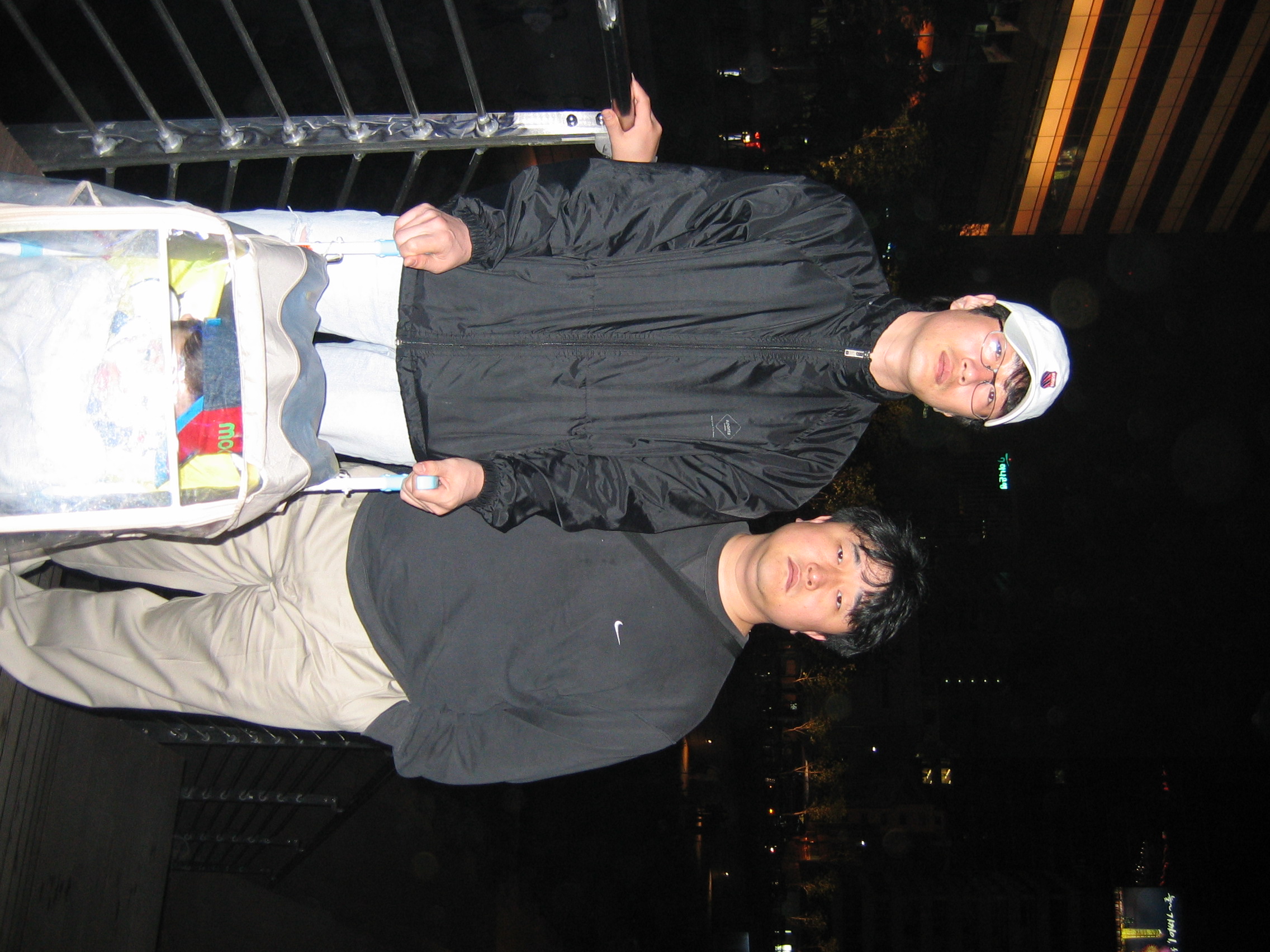 2006-04-30 오후 8-38-22-청계천-034.JPG