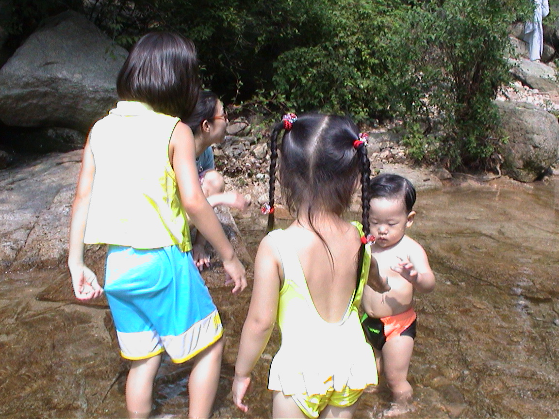 2000_0815_143846AA.JPG