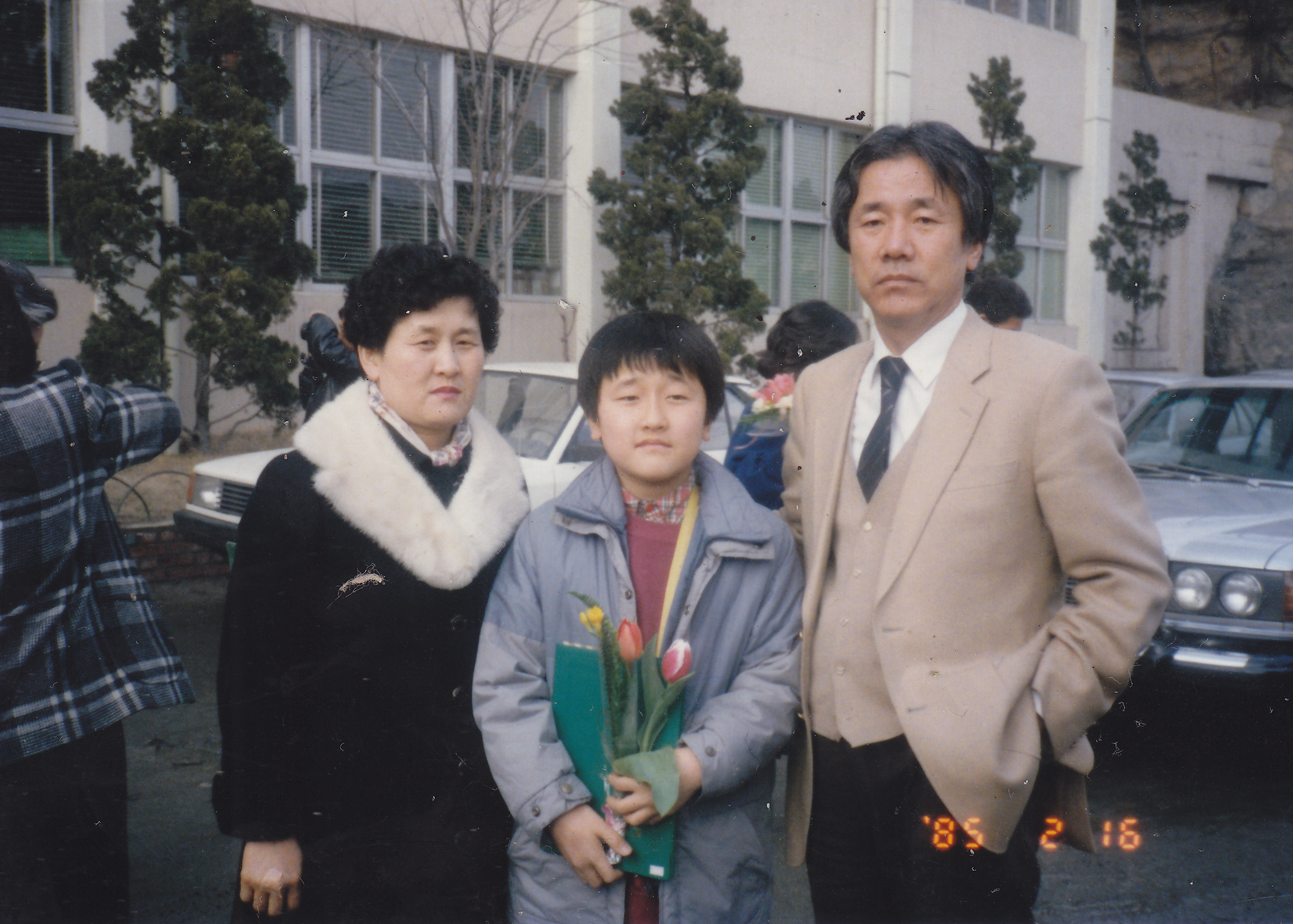 19850216 경기졸업식 22.png