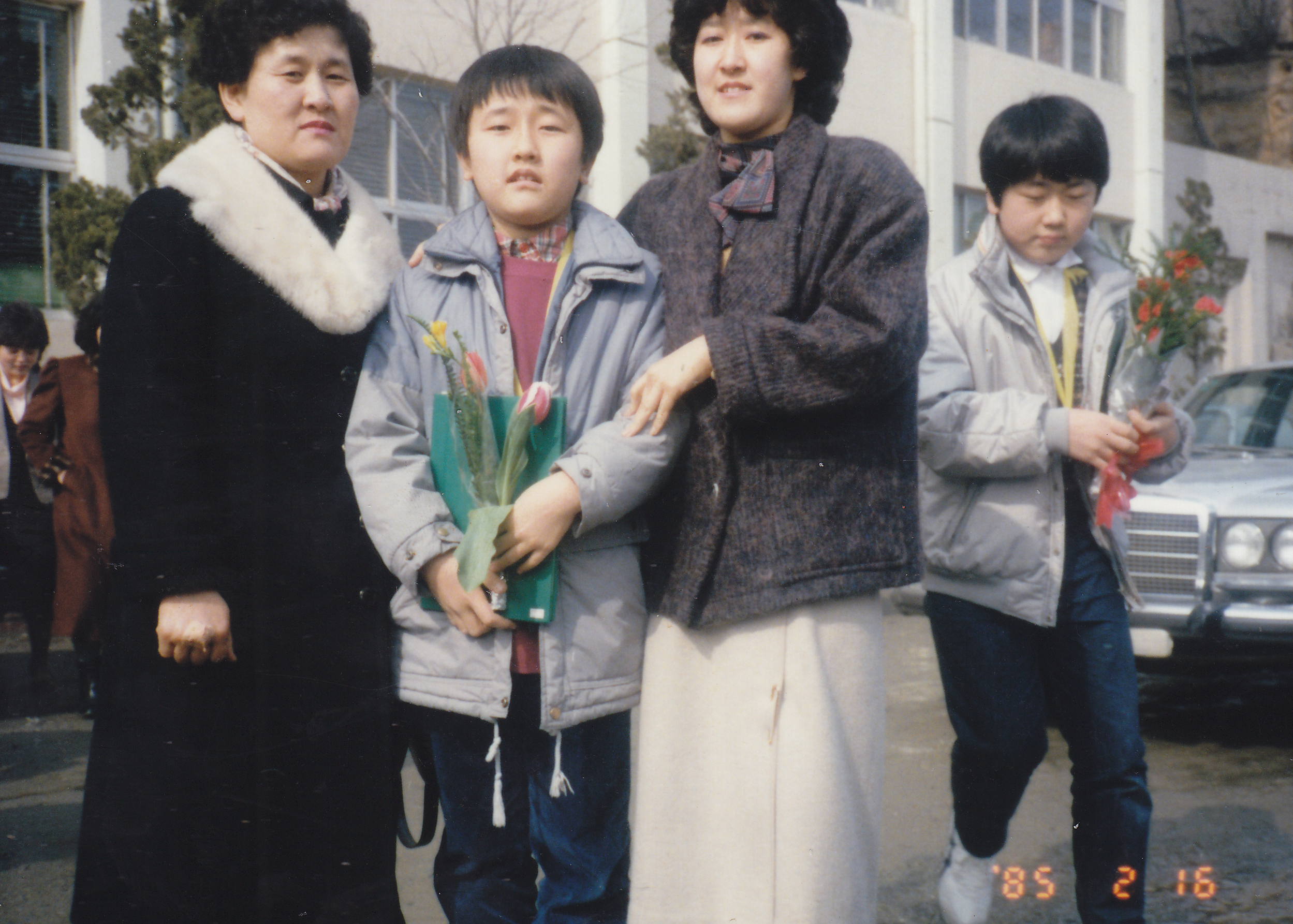 19850216 경기졸업식 23.png