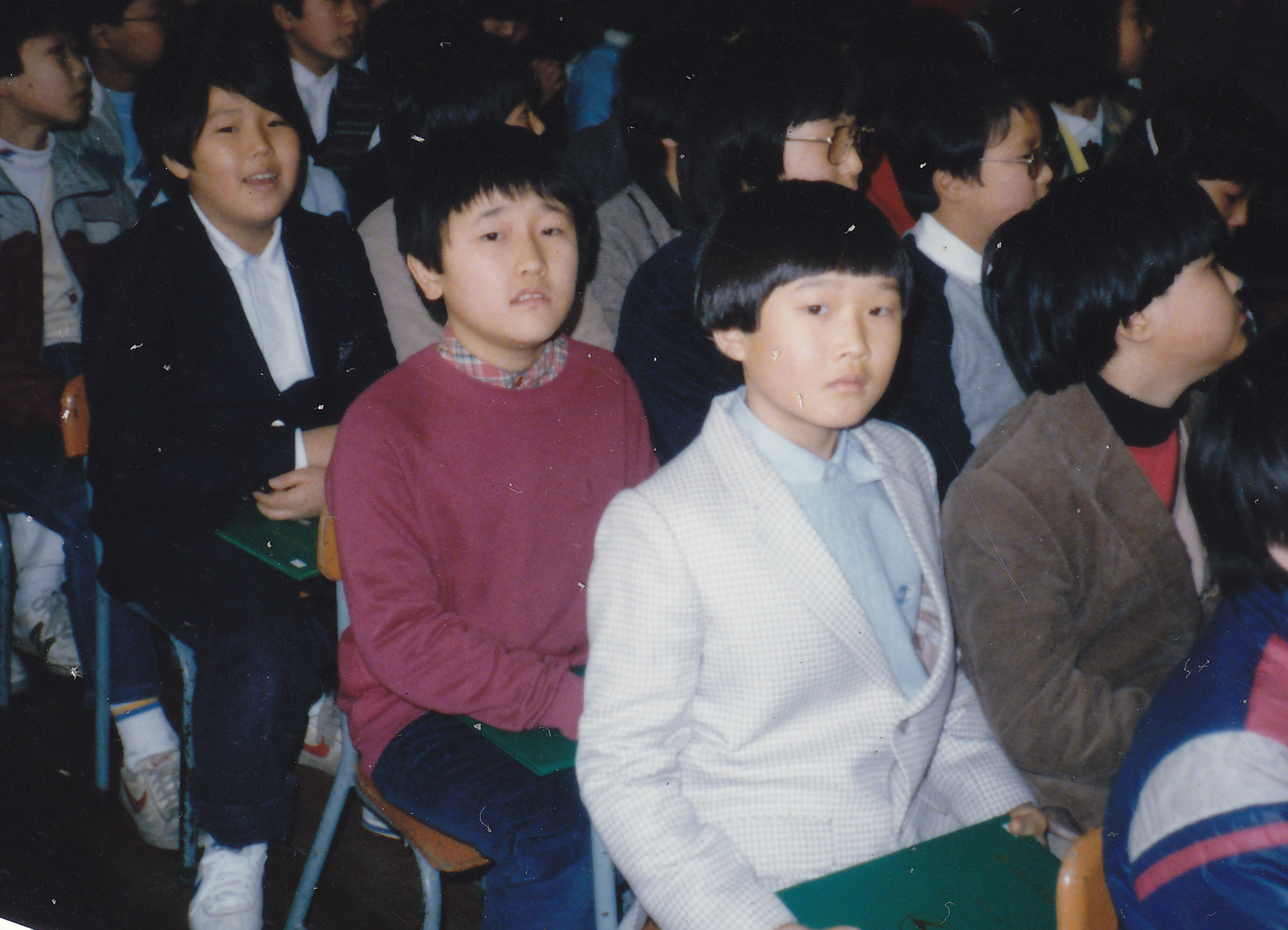 19850216 경기졸업식 04.png