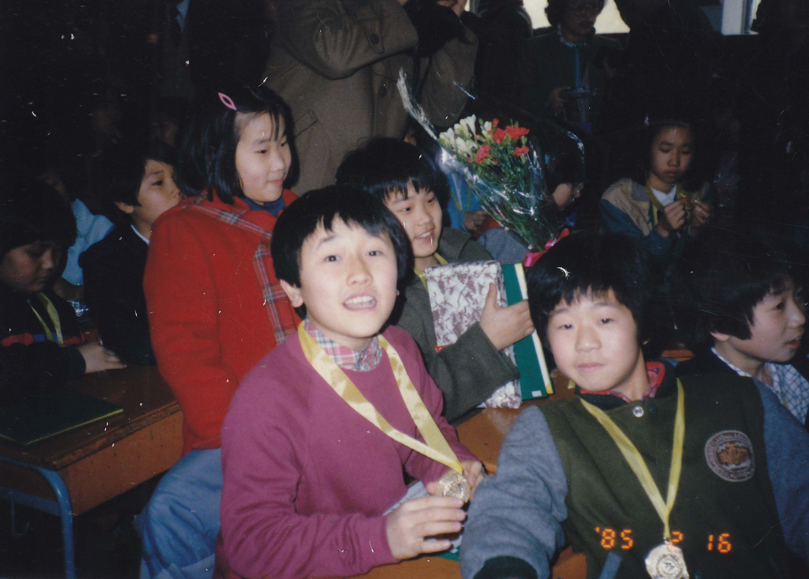 19850216 경기졸업식 05.png