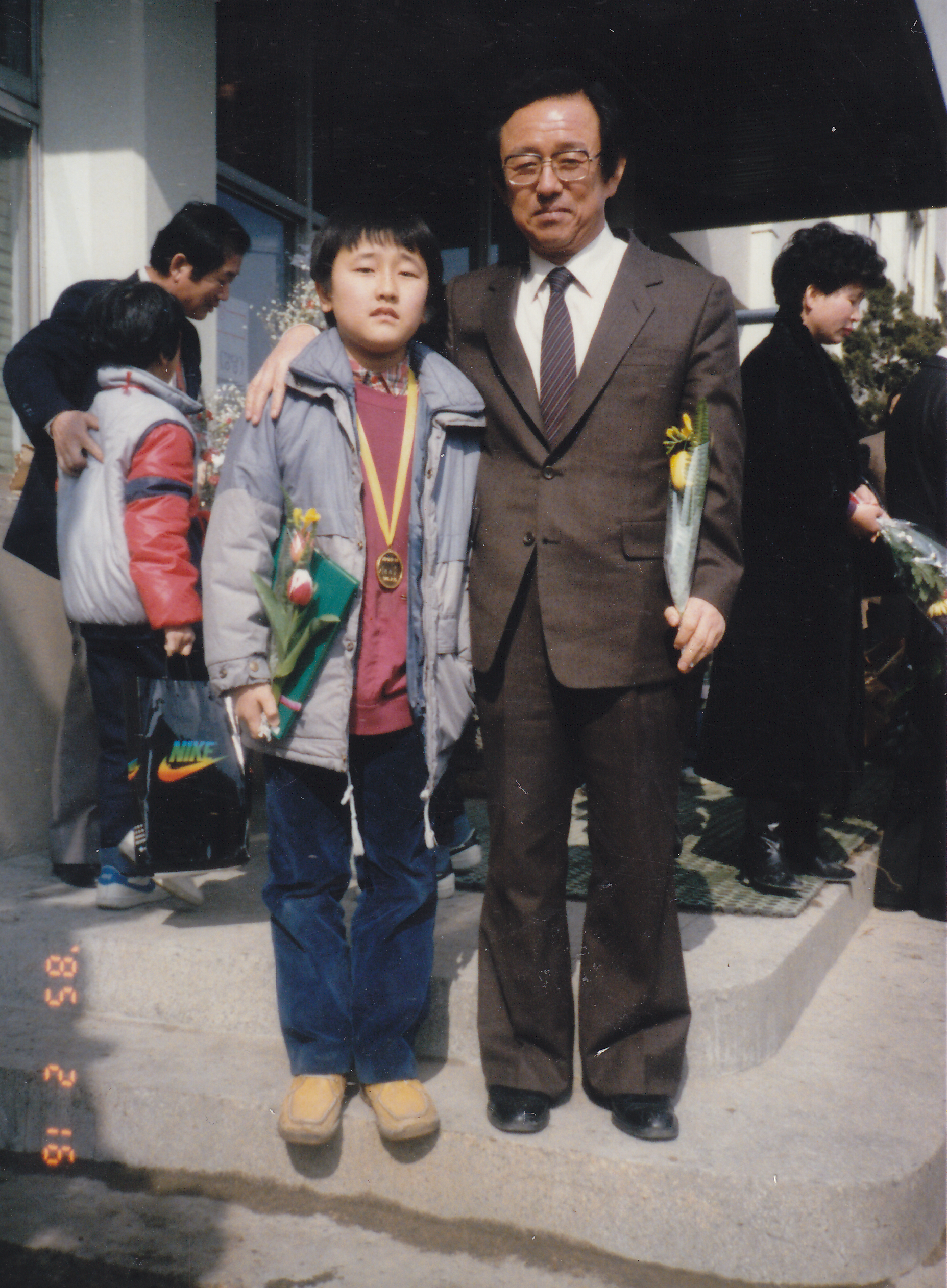 19850216 경기졸업식 19.png