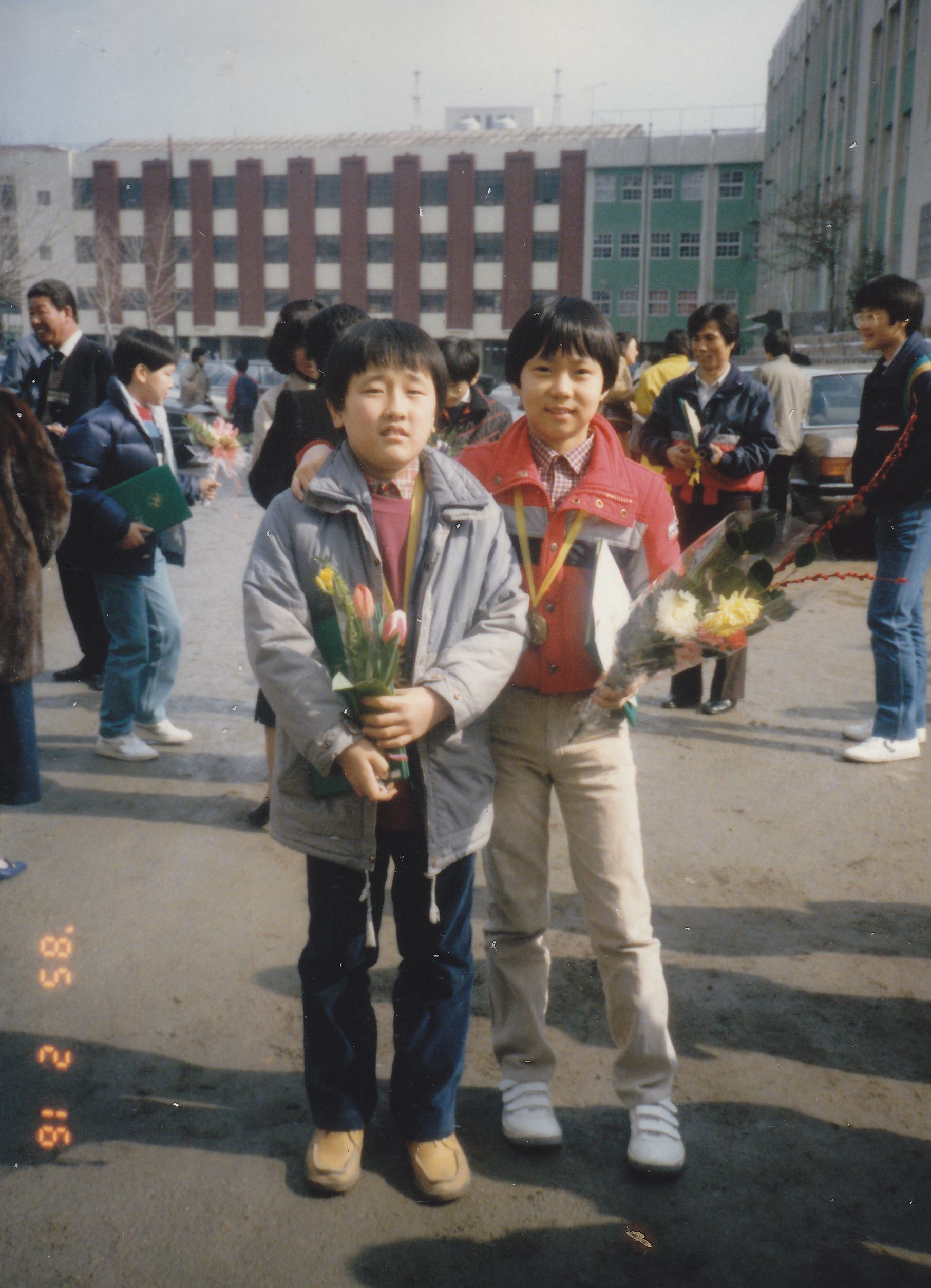 19850216 경기졸업식 30.png