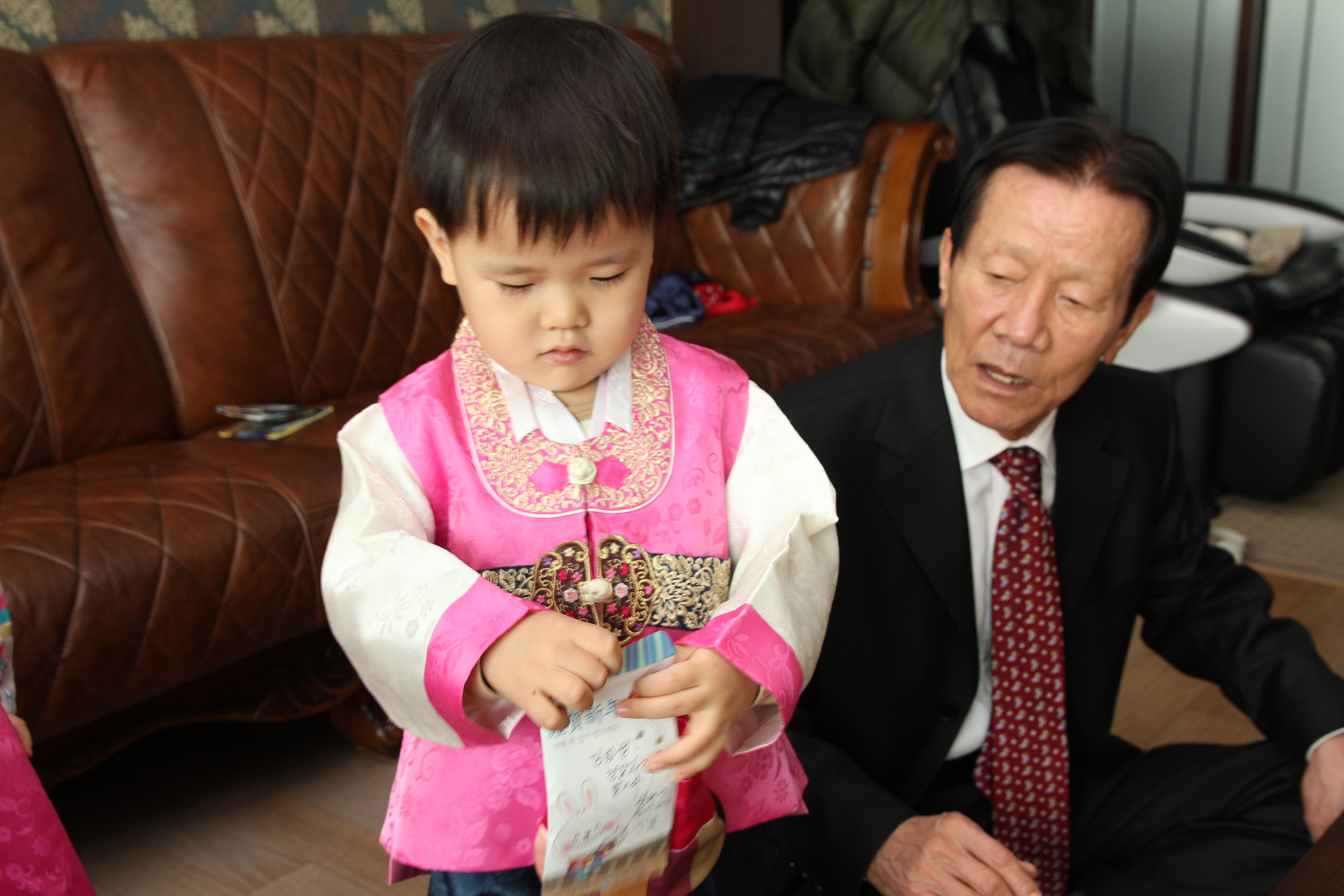2011-02-03 12-48-38 설날.JPG