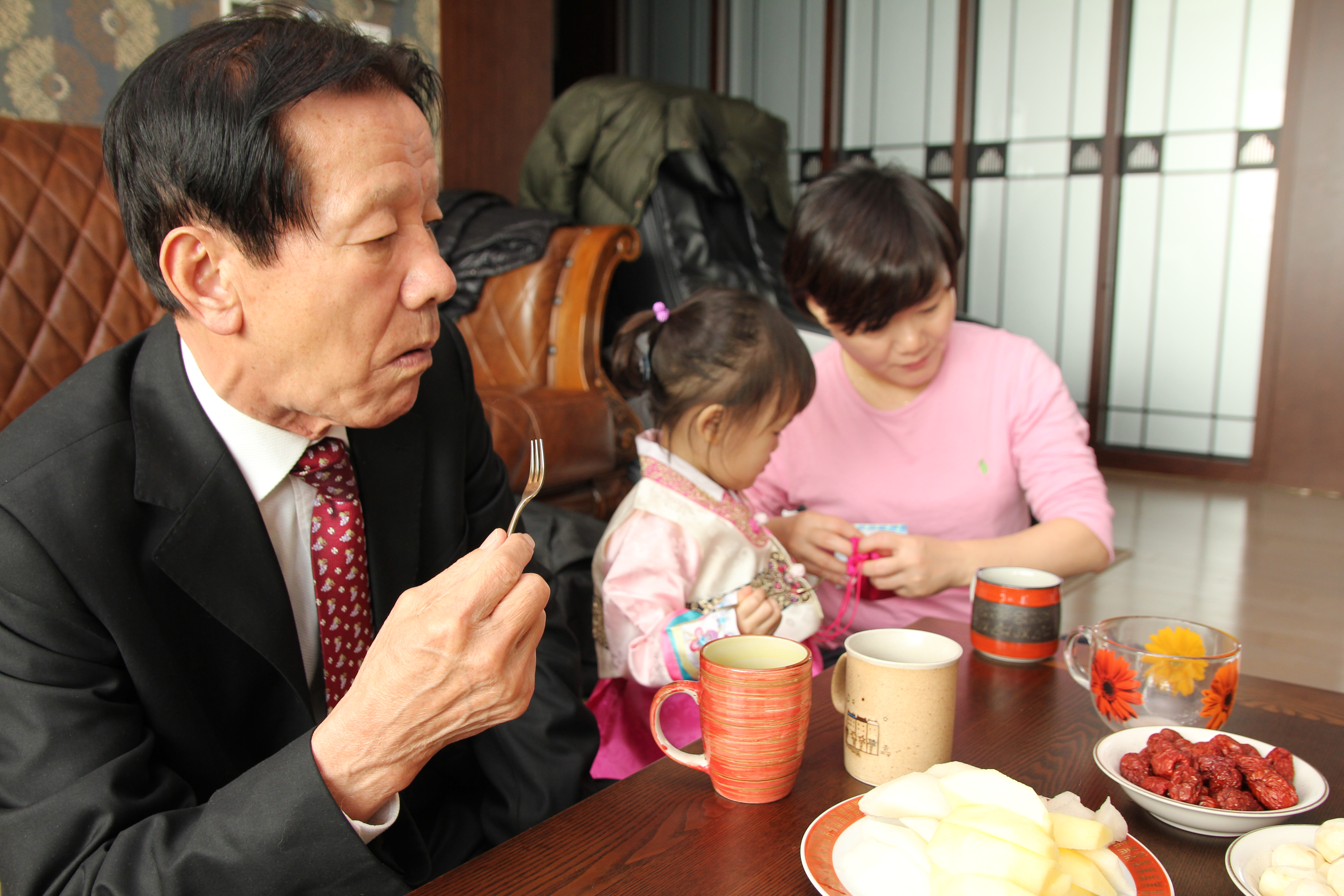 2011-02-03 12-54-17 설날.JPG